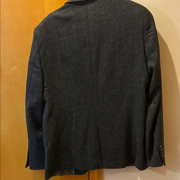 Beautiful Harry Brown Herringbone Tweed Blazer with Paisley Lining. Tags on. - Picture 6 of 8